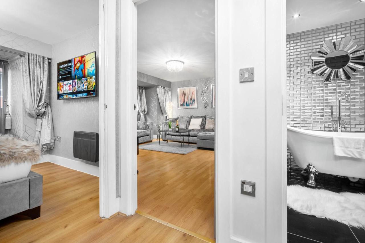 ברמינגהאם Luxury City Centre Apartment - Parking - Smart Tv - Wifi - Intercom מראה חיצוני תמונה